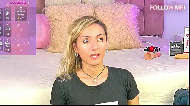 Lunitaa Diva online show from December 4, 2025, 7:00 pm