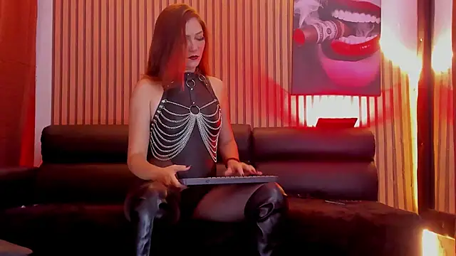 AprilStoness online show from August 6, 2026, 8:22 pm