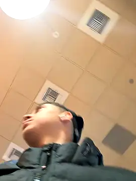 Abrahanm1 online show from November 26, 2025, 6:20 pm