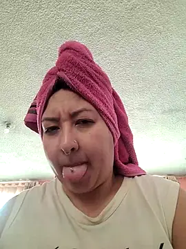 Venus 22 online show from December 19, 2025, 2:02 pm