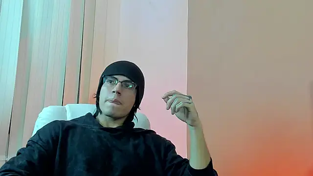 eren jeager online show from May 9, 2026, 1:44 am