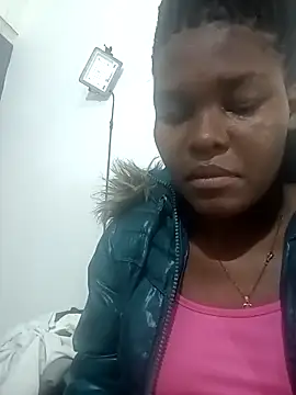 VirginPrincess06 online show from May 6, 2026, 9:53 pm