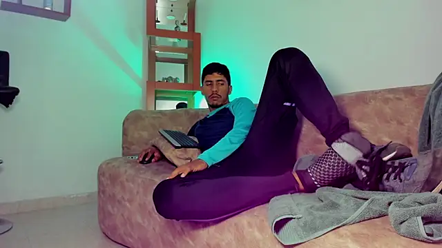 RexWildExplore online show from December 2, 2025, 10:27 pm