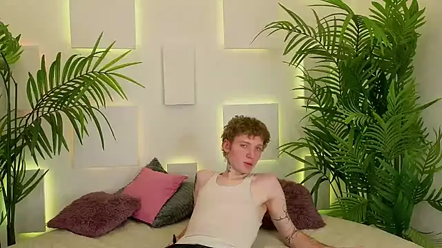 TRAVIS CLAS online show from December 13, 2025, 8:47 pm