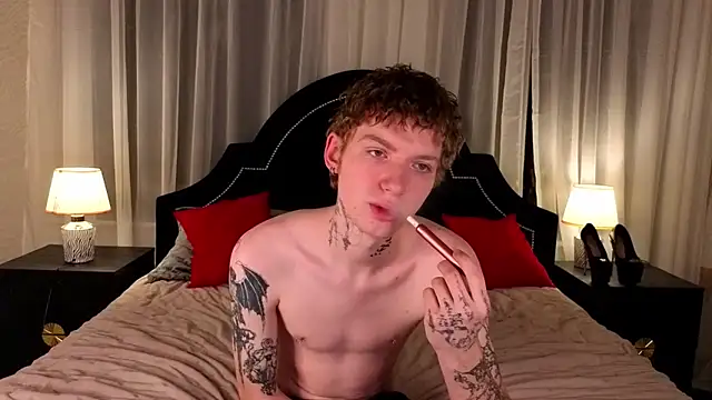 TRAVIS CLAS online show from December 16, 2025, 8:25 pm