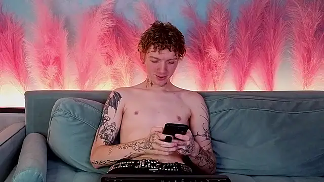 TRAVIS CLAS online show from December 18, 2025, 8:48 pm