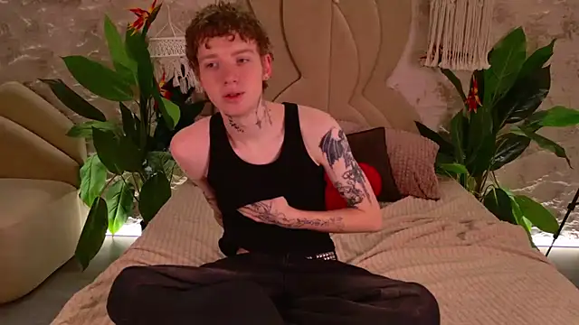 TRAVIS CLAS online show from December 19, 2025, 11:45 pm