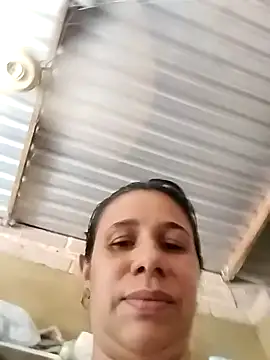 MIA-LARIOS online show from March 24, 2026, 4:34 pm