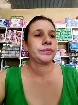 MIA-LARIOS online show from May 6, 2026, 2:33 pm