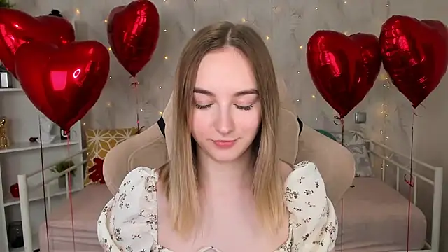 Shy Polly online show from February 7, 2026, 5:33 am