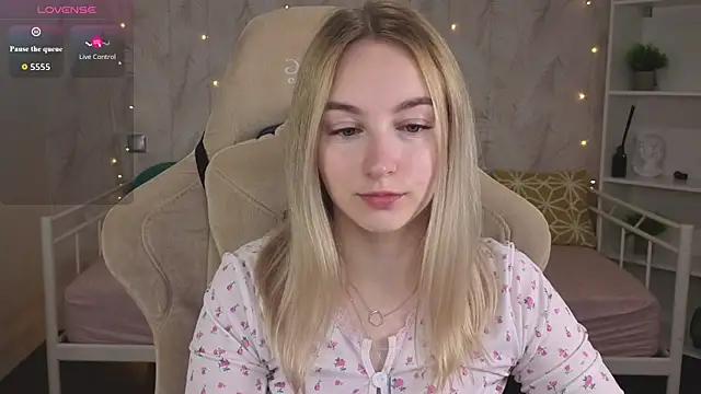 Shy Polly online show from August 7, 2026, 12:01 am