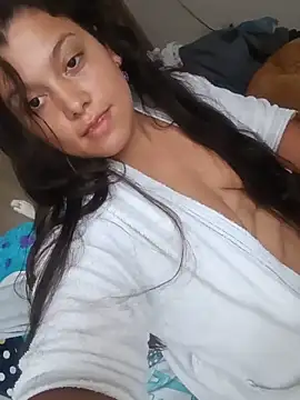 yayiz09 online show from May 27, 2026, 7:55 pm