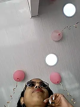 gagitaOficial22 online show from November 22, 2025, 6:40 pm