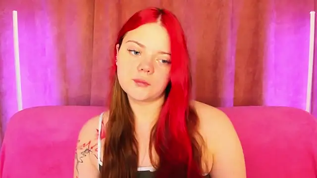 KellyFiery online show from May 6, 2026, 1:03 am
