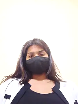 Snapshot of Lovely_girl- chatting on March 31, 2026, 5:19 am Lovely girl- online show from March 31, 2026, 5:19 am