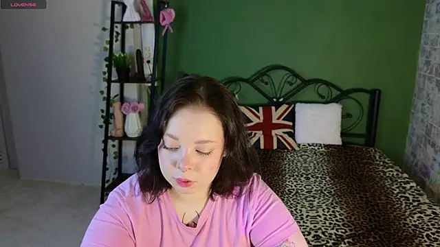 Vlada vv online show from April 24, 2026, 6:05 am