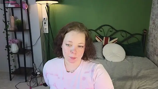 Vlada vv online show from July 17, 2026, 4:19 am