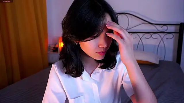 StaciaBratz online show from December 16, 2025, 7:41 pm