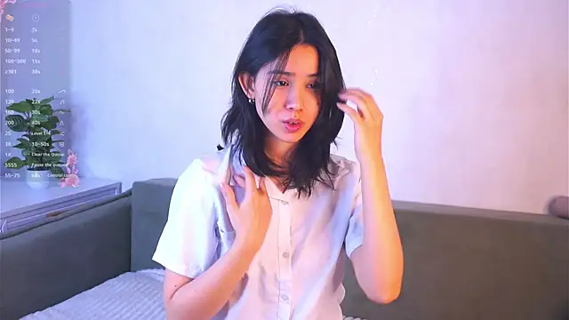 StaciaBratz online show from January 10, 2026, 7:43 am