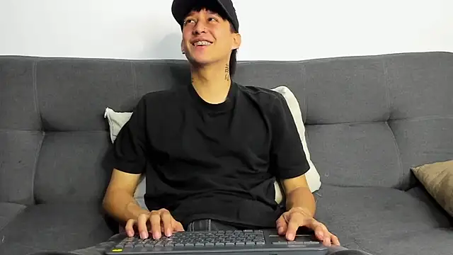 Darsel night online show from December 17, 2025, 7:53 pm