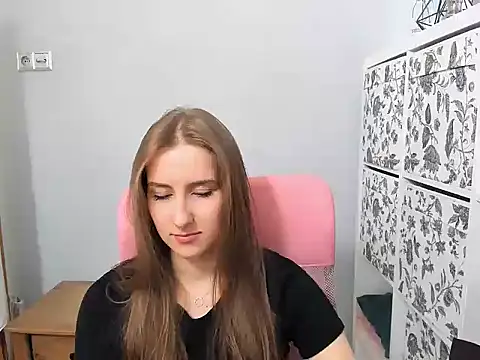 VanessaAmore online show from May 1, 2026, 10:20 am