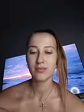 Susiee Redd online show from June 22, 2026, 10:07 pm