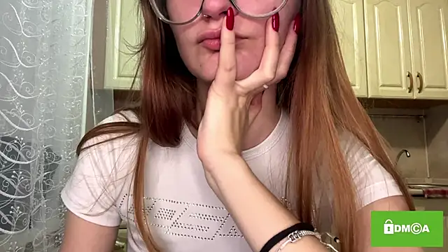 TishGiardino online show from December 20, 2025, 9:05 am