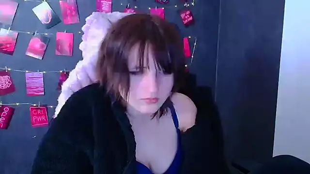 Alice Wonderme online show from January 5, 2026, 10:57 pm