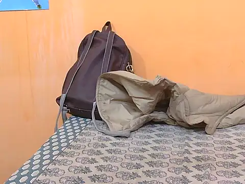 Honey Baby1 online show from February 11, 2026, 5:45 am