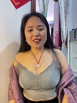 tianwei2567 online show from May 4, 2026, 3:35 am