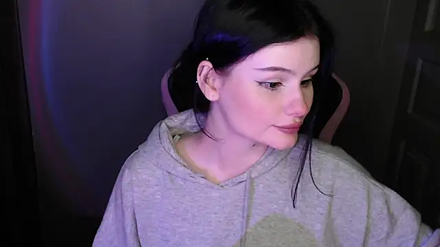 Snapshot of Moon_raven chatting on February 21, 2026, 1:06 am Moon raven online show from February 21, 2026, 1:06 am