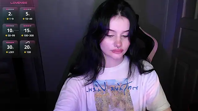 Snapshot of Moon_raven chatting on March 27, 2026, 11:15 pm Moon raven online show from March 27, 2026, 11:15 pm