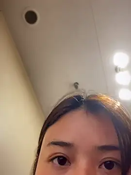 Snapshot of Toffee-00 chatting on March 6, 2026, 11:50 am Toffee-00 online show from March 6, 2026, 11:50 am