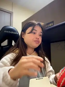 Snapshot of Toffee-00 chatting on March 9, 2026, 8:40 am Toffee-00 online show from March 9, 2026, 8:40 am