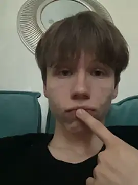 cuMte boy online show from June 15, 2026, 2:14 am