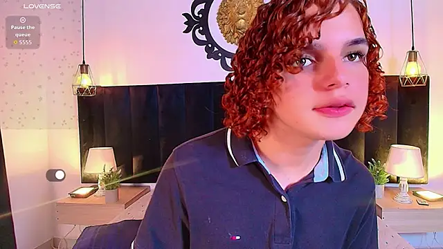 Skyee angel online show from June 17, 2026, 9:38 pm