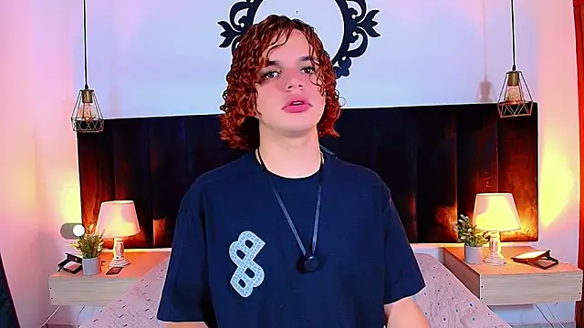 Skyee angel online show from July 3, 2026, 7:09 pm