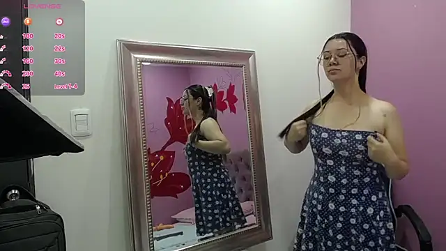 Alaiia    online show from February 1, 2026, 2:59 pm