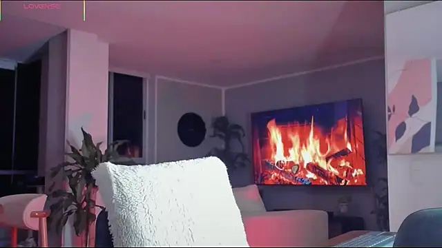 Valenthino Salvatore online show from February 8, 2026, 2:15 am