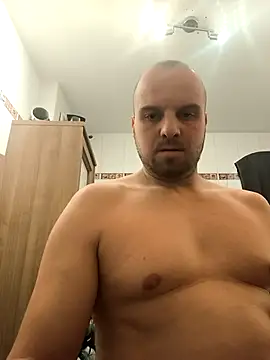 Phoenix2310 online show from January 17, 2026, 2:22 pm