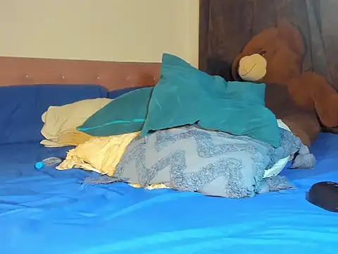 exotis tiahara777 online show from December 19, 2025, 6:31 am