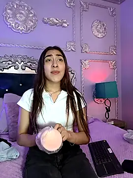 DhaliaRosse online show from March 19, 2026, 3:54 am