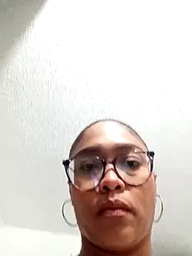 MaayaFonseca online show from December 21, 2025, 10:28 pm