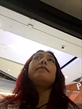 Eveeelyn25 online show from February 18, 2026, 12:28 am