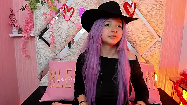 CandySwan online show from March 4, 2026, 11:38 am