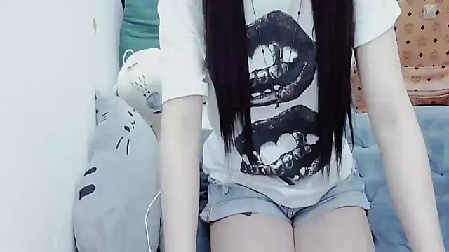 Alice-Hot88 online show from November 26, 2025, 12:28 pm