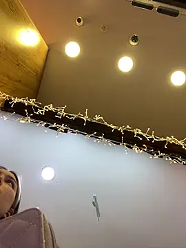 KateBurlesk online show from December 20, 2025, 9:16 am