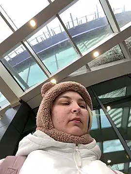 KateBurlesk online show from January 8, 2026, 9:11 am