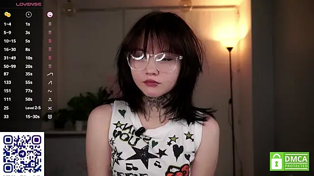 CaroleMyers online show from November 28, 2025, 6:10 pm