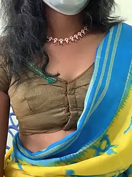 honeygirl6996 online show from April 18, 2026, 8:40 am